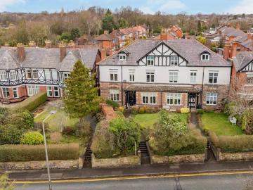6 bedroom semi detached house for sale