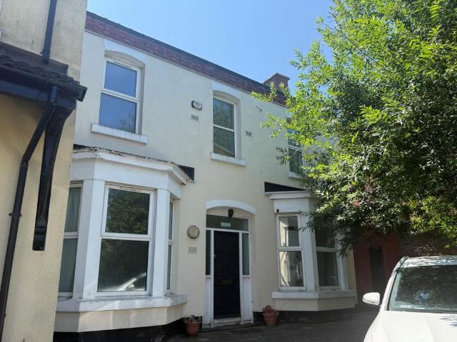 6 bedroom semi detached house for sale