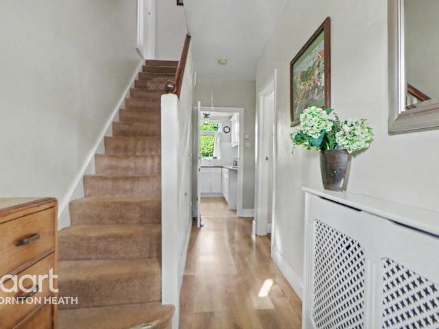 6 bedroom semi detached house for sale
