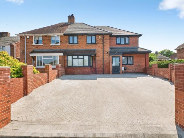 6 bedroom semi detached house for sale