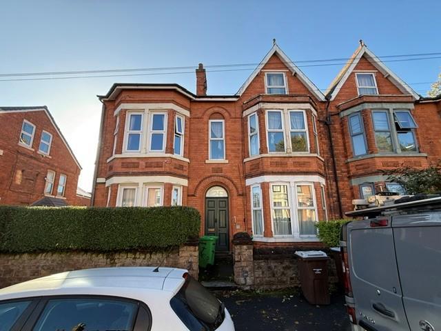 6 bedroom semi detached house for sale