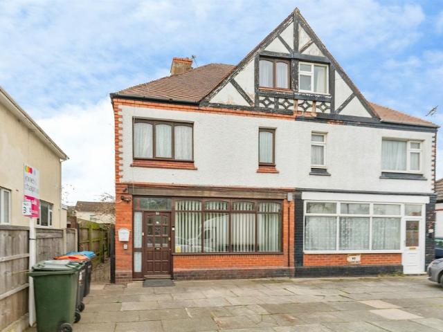 6 bedroom semi detached house for sale