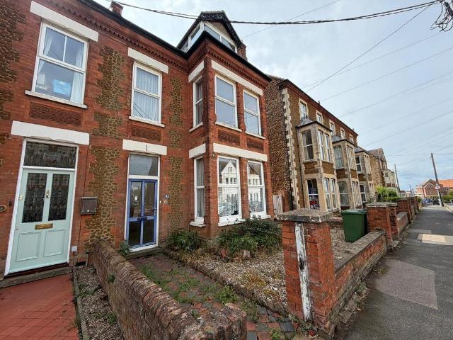 6 bedroom semi detached house for sale