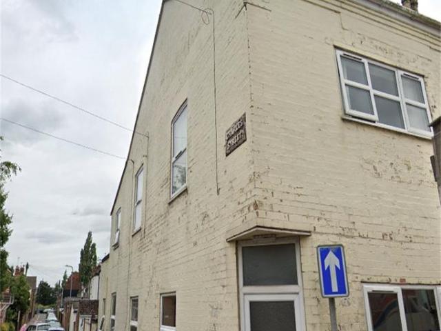 6 bedroom semi detached house for sale