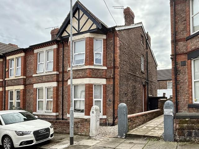 6 bedroom semi detached house for sale