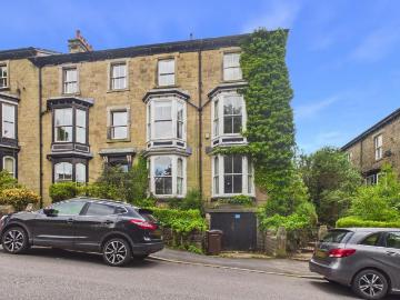 6 bedroom semi detached house for sale