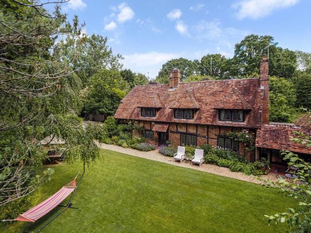 6 bedroom semi detached house for sale