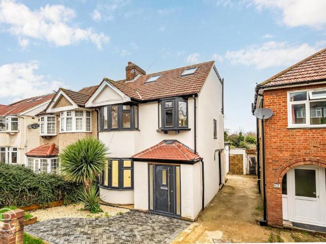 5 bedroom semi detached house for sale