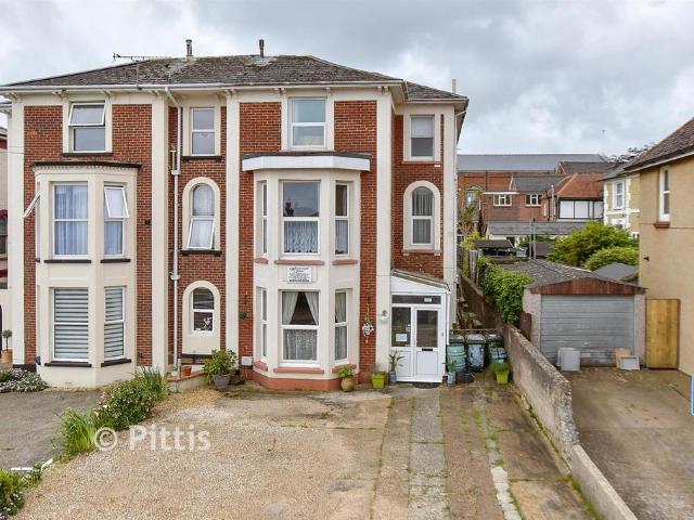 7 bedroom semi detached house for sale