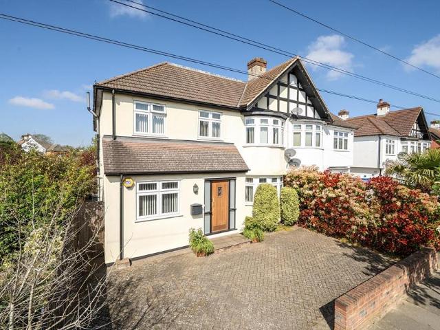 6 bedroom semi detached house for sale