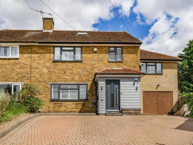 6 bedroom semi detached house for sale