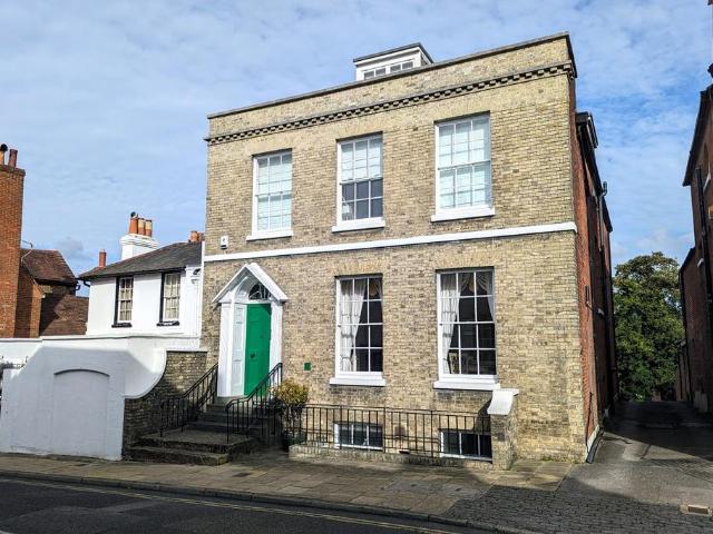 6 bedroom semi detached house for sale