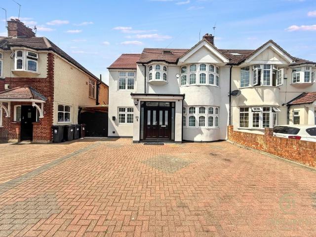 6 bedroom semi detached house for sale