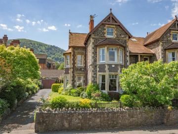 6 bedroom semi detached house for sale