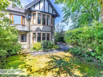 6 bedroom semi detached house for sale