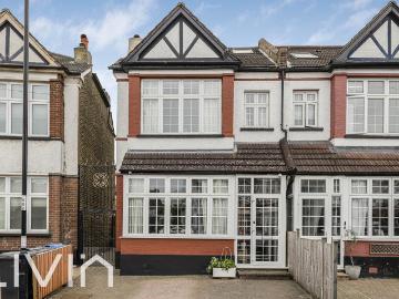 6 bedroom semi detached house for sale