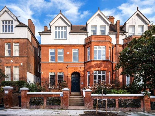 6 bedroom semi detached house for sale