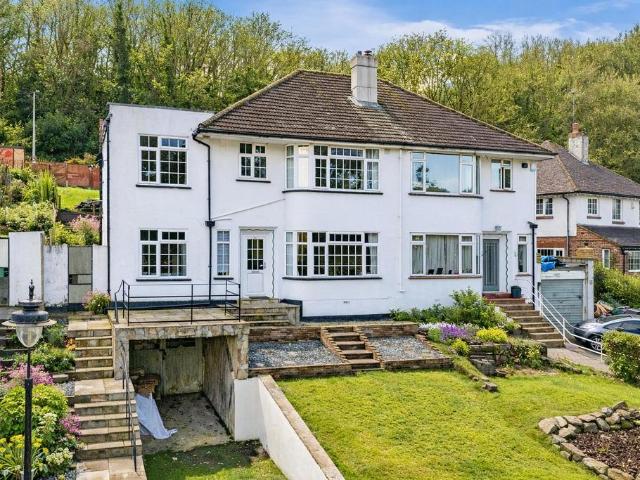 6 bedroom semi detached house for sale