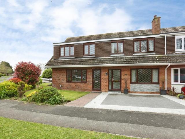 6 bedroom semi detached house for sale