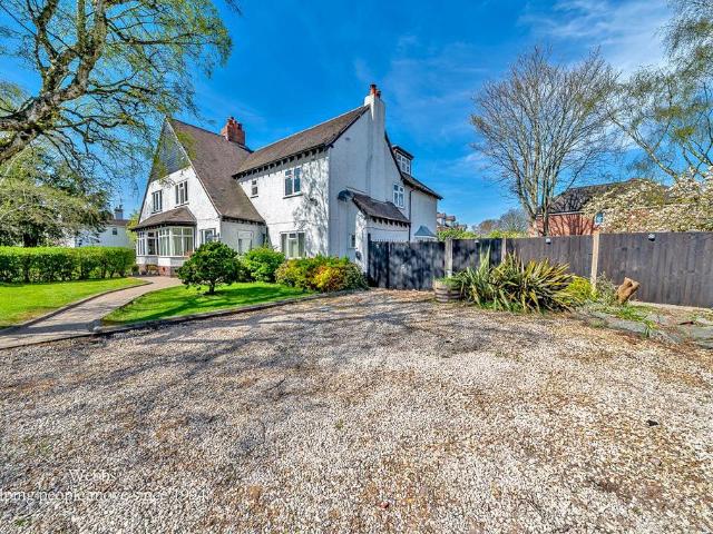 6 bedroom semi detached house for sale