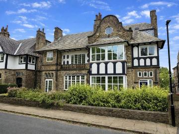 6 bedroom semi detached house for sale