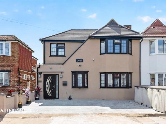 6 bedroom semi detached house for sale
