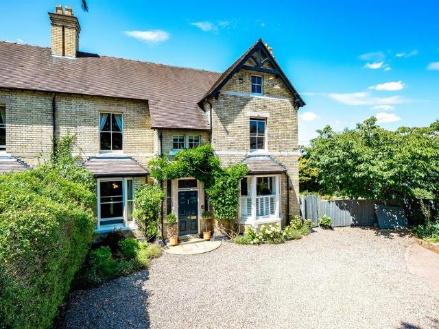 6 bedroom semi detached house for sale