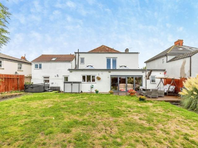 6 bedroom semi detached house for sale