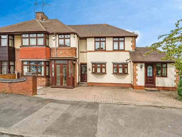 6 bedroom semi detached house for sale
