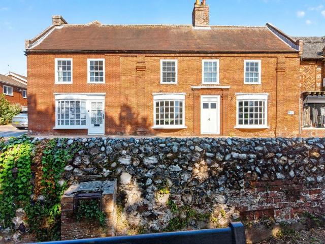 6 bedroom semi detached house for sale