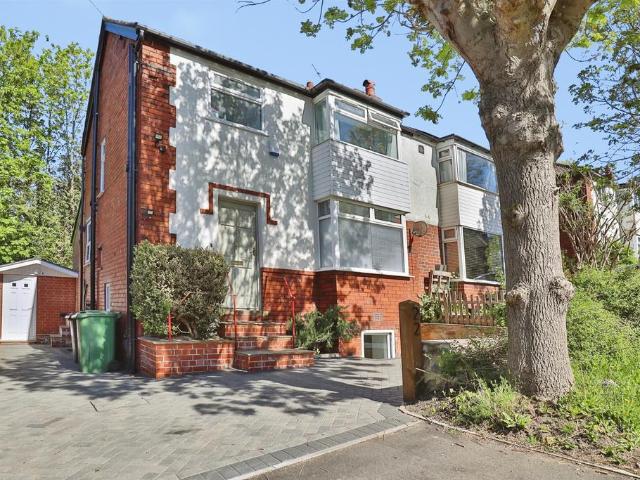 6 bedroom semi detached house for sale