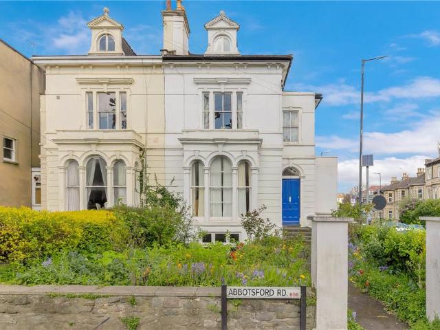 6 bedroom semi detached house for sale