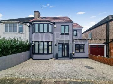 6 bedroom semi detached house for sale