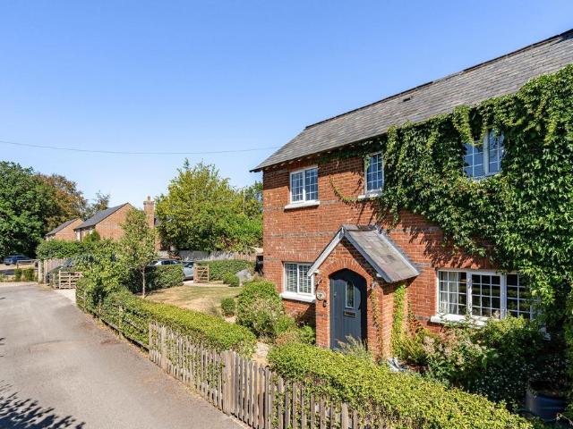 6 bedroom semi detached house for sale