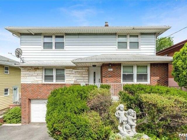 6 bedroom, Palisades Park NJ 07650 105612738