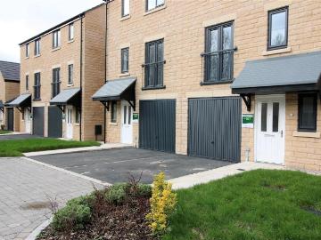 6 bedroom private halls to rent