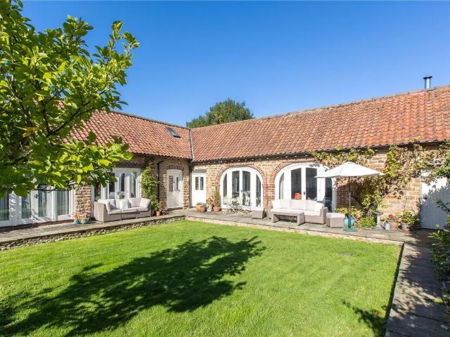 6 bedroom property for sale
