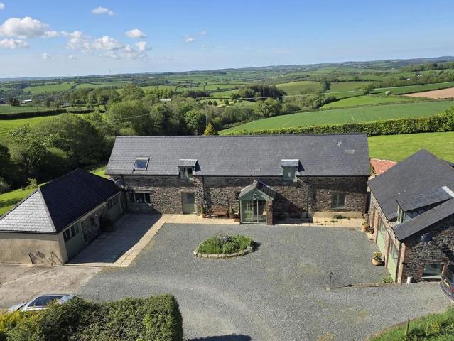 6 bedroom property for sale
