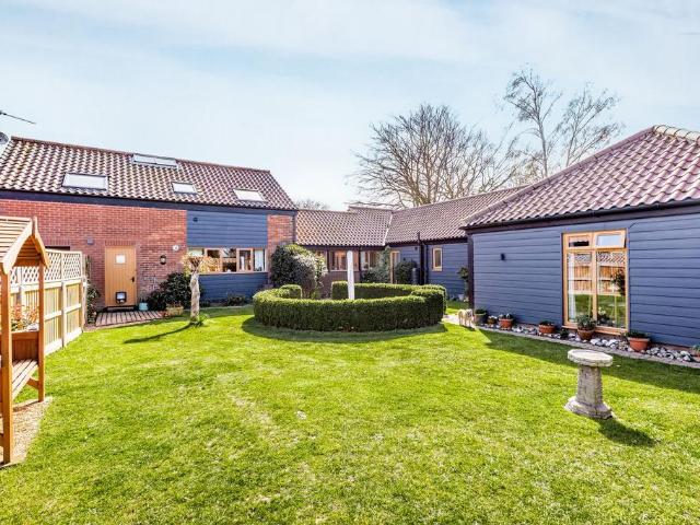 6 bedroom property for sale