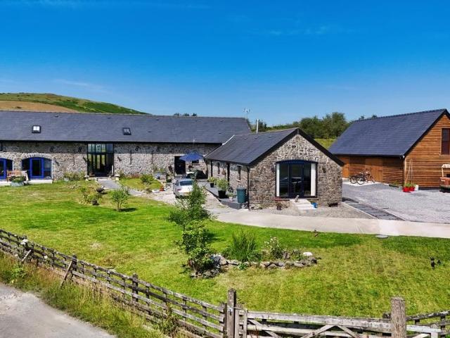 6 bedroom property for sale