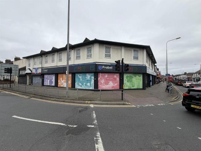 6 bedroom flat for sale