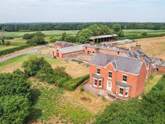 6 bedroom farm house for sale