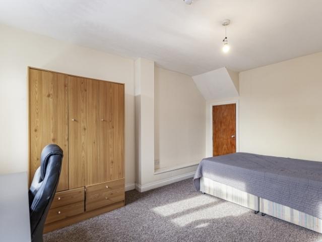 6 bedroom property to let in Cowley Road, Oxford £3,750 pcm