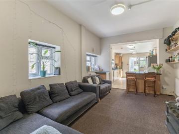 6 bedroom property to let in Rossiter Road, London, SW12 £6,600 pcm