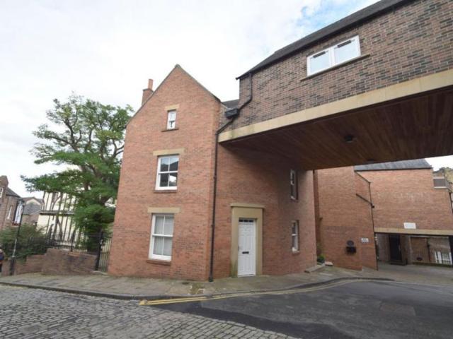 6 bedroom Property To Let