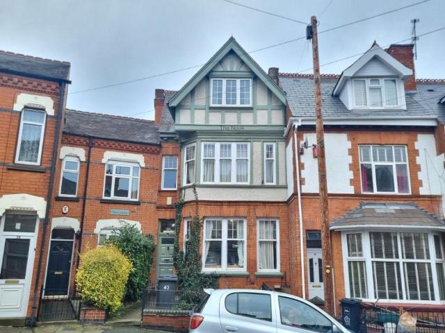 6 bedroom Property To Let