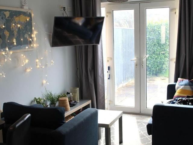 6 bedroom property to rent