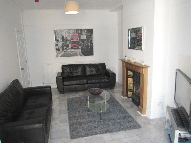 6 bedroom property to rent