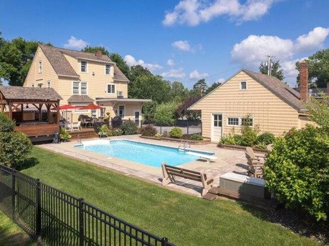 6 bedroom, Rutland VT 05701 105532535
