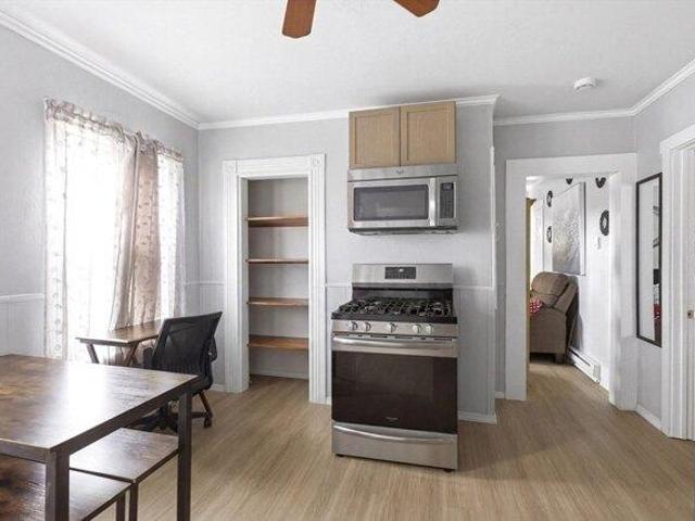 6 bedroom, Worcester MA 01610 104543720